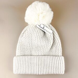 New Hadley Wren Ribbed Knit Pom Pom Cuff Winter Beanie Women’s Beige Ski Hat
